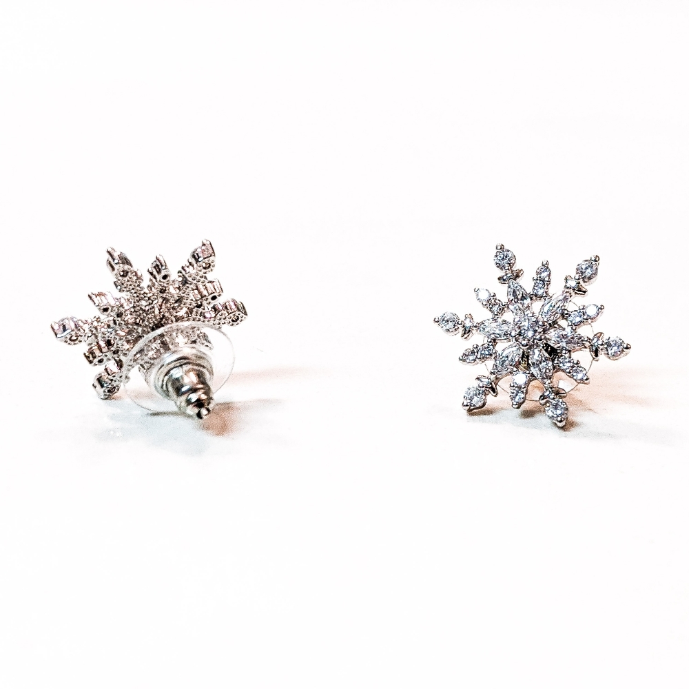 Snowflake Earrings - Picture 3 of 5